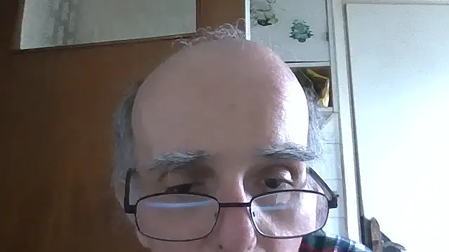 Snapshot of mariusica1@xh chatting on 05/09/26, 02:55 mariusica1xh online show from 05/09/26, 02:55