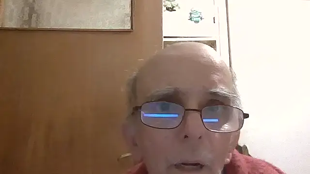 Snapshot of mariusica1@xh chatting on 05/11/26, 09:01 mariusica1xh online show from 05/11/26, 09:01