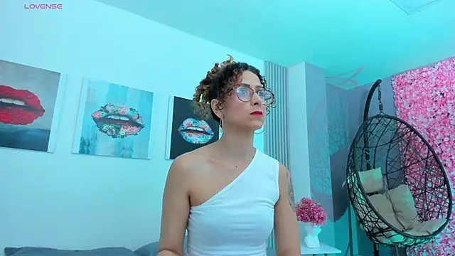 Snapshot of Angela_donnato chatting on 03/07/25, 03:29 Angela donnato online show from 03/07/25, 03:29