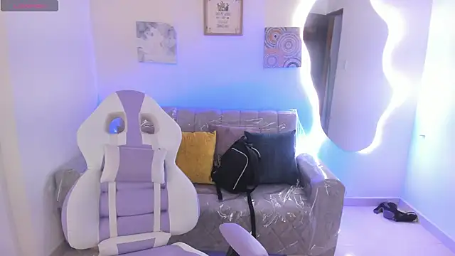 Charlotte cowell sub1  online show from 11/27/25, 03:03