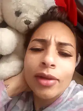 mykaelahoney online show from 10/31/25, 03:02