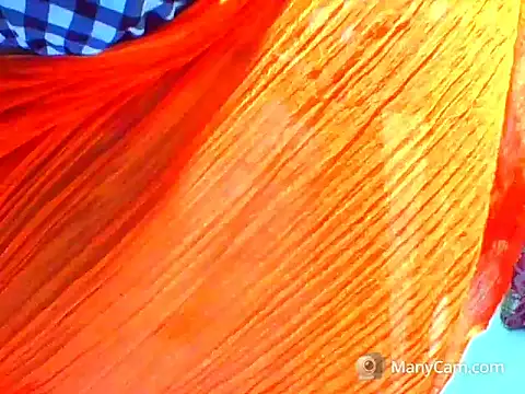 Snapshot of desi_diva chatting on 06/28/26, 05:02 desi diva online show from 06/28/26, 05:02