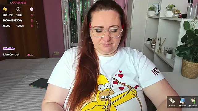 Snapshot of lovely_adelle chatting on 02/18/25, 08:38 lovely adelle online show from 02/18/25, 08:38