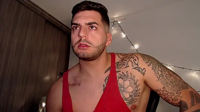 Snapshot of thomas_gun chatting on 12/27/24, 05:09 thomas gun online show from 12/27/24, 05:09