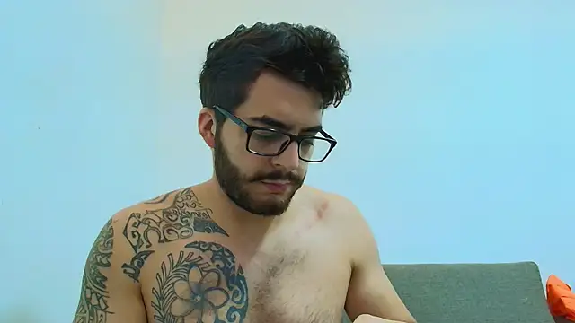 thomas gun online show from 03/01/26, 04:36