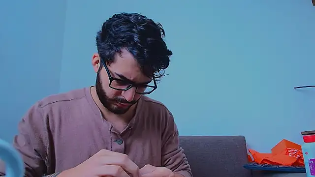 thomas gun online show from 03/04/26, 08:04