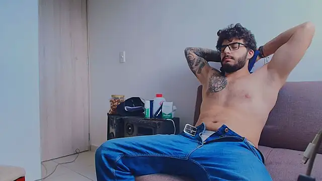 thomas gun online show from 04/21/26, 07:17