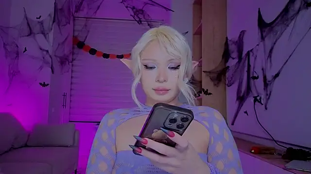 RileyMee online show from 10/27/25, 02:21