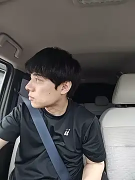 Snapshot of whitebriefboy chatting on 06/06/26, 10:25 whitebriefboy online show from 06/06/26, 10:25