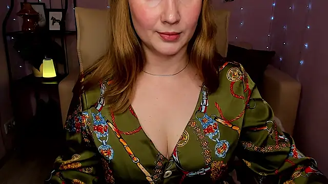 Helens love online show from 02/13/25, 02:23