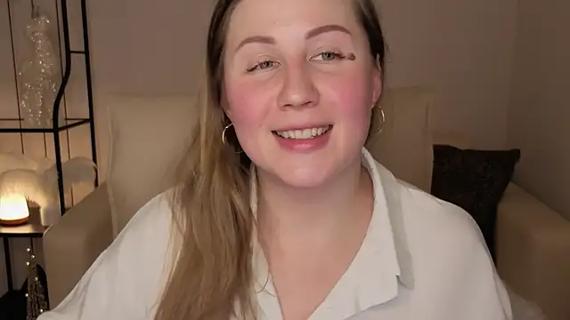 Helens love online show from 12/22/25, 08:11