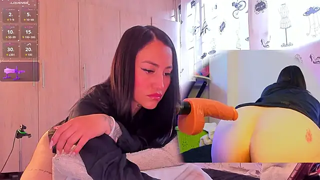 jolee   online show from 04/12/26, 10:37