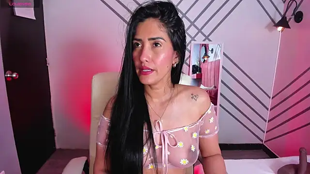 Snapshot of Janne_lee chatting on 02/21/25, 09:11 Janne lee online show from 02/21/25, 09:11