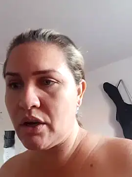 helenca43 online show from 02/05/25, 01:22