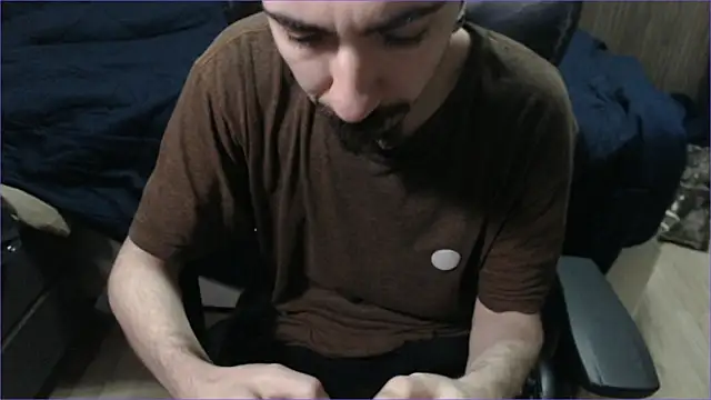 Snapshot of ViniBruv chatting on 09/28/25, 04:07 ViniBruv online show from 09/28/25, 04:07