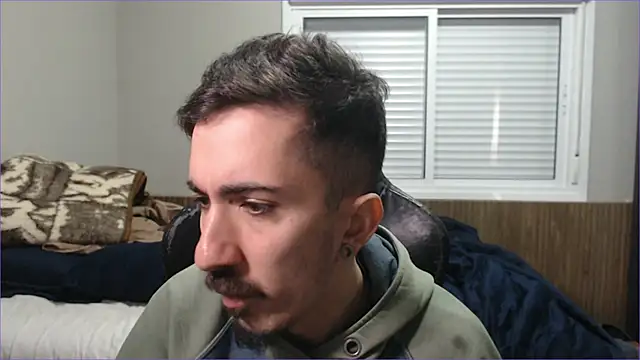 Snapshot of ViniBruv chatting on 10/29/25, 04:31 ViniBruv online show from 10/29/25, 04:31