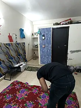 riya190 online show from 03/18/25, 06:15