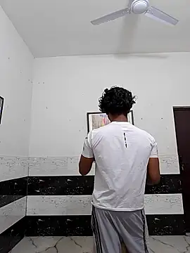 riya190 online show from 12/18/25, 06:03