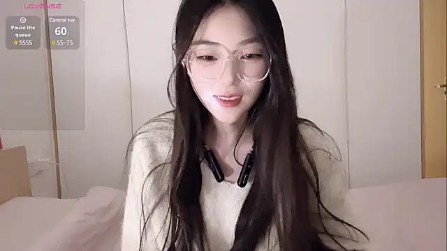 Sweet-Angel999 online show from 03/01/25, 06:11