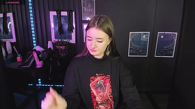 Snapshot of Lily_Moonlight chatting on 01/14/25, 08:41 Lily Moonlight online show from 01/14/25, 08:41