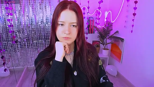 Lily Moonlight online show from 02/15/26, 07:16