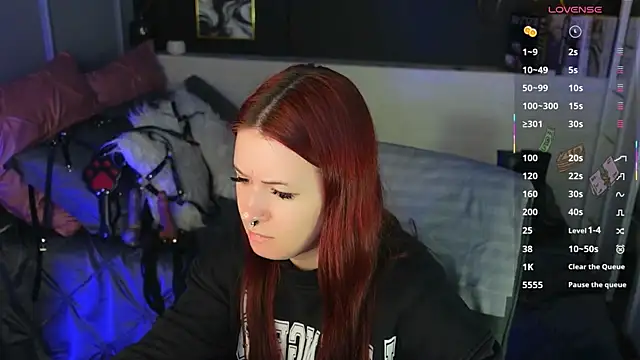 Lily Moonlight online show from 03/31/26, 07:09