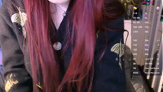 Lily Moonlight online show from 04/10/26, 06:51