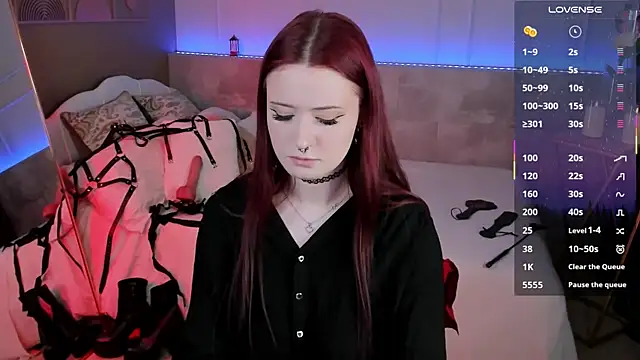 Lily Moonlight online show from 04/18/26, 02:43