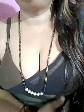 Beautyy38 online show from 11/16/25, 03:23