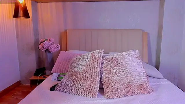 CamilleLynn online show from 11/07/25, 01:49