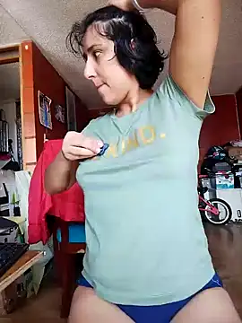 Snapshot of Im_Alma_ chatting on 12/31/24, 03:09 Im Alma online show from 12/31/24, 03:09