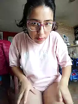 Snapshot of Im_Alma_ chatting on 01/11/25, 03:20 Im Alma online show from 01/11/25, 03:20