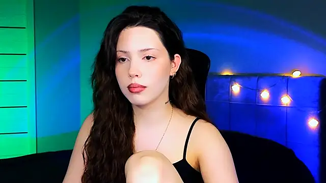 Stacy Gonzales  online show from 02/04/25, 01:06