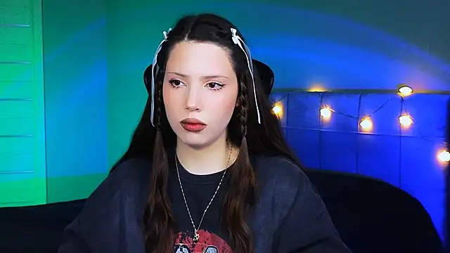 Stacy Gonzales  online show from 02/15/25, 09:27