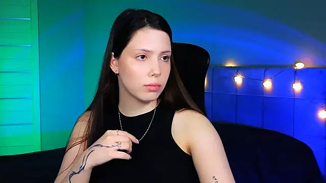 Stacy Gonzales  online show from 02/21/25, 09:34