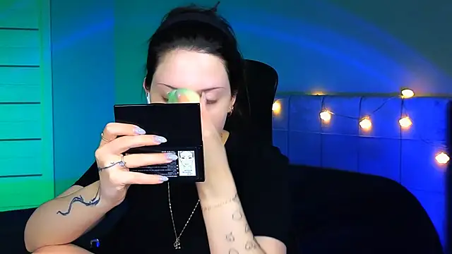 Stacy Gonzales  online show from 03/12/25, 05:57