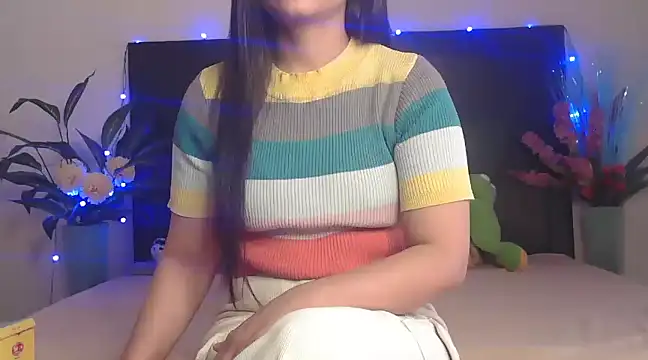 Snapshot of WildRuhi20 chatting on 03/12/25, 10:05 WildRuhi20 online show from 03/12/25, 10:05