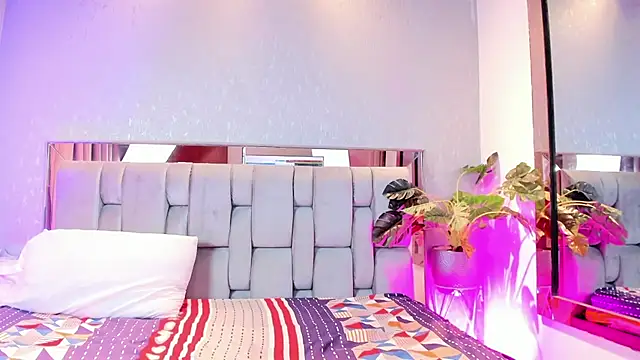 RoseTaylor   online show from 03/06/26, 05:04