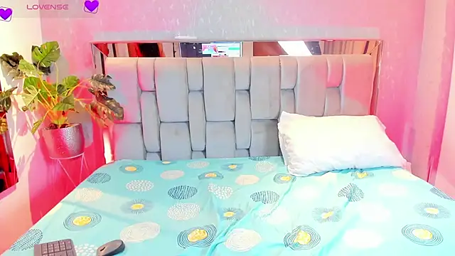 RoseTaylor   online show from 03/27/26, 05:24