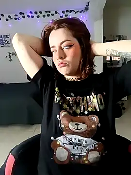 Lin-cute online show from 12/15/24, 07:42