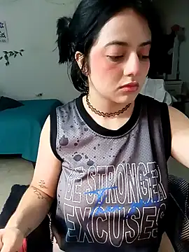 Lin-cute online show from 02/07/25, 03:45