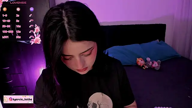 Lin-cute online show from 12/23/25, 05:05