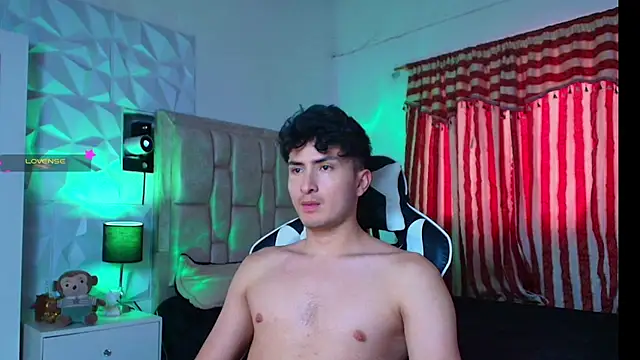 santyago taylor online show from 01/17/25, 06:54