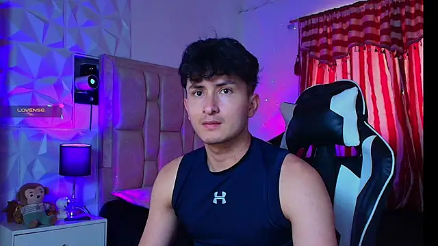 santyago taylor online show from 01/18/25, 06:32