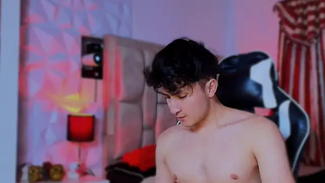 santyago taylor online show from 01/28/25, 12:47