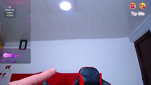 cristal horny19 online show from 04/21/26, 01:42