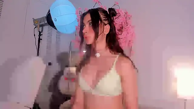 Snapshot of kitty_miaa chatting on 07/15/26, 02:55 kitty miaa online show from 07/15/26, 02:55
