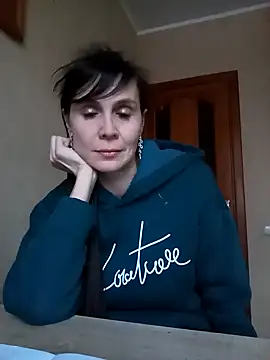 Francenia lolis online show from 02/17/25, 03:20