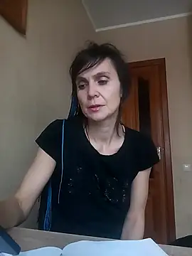 Francenia lolis online show from 11/25/25, 07:19