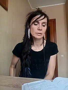 Francenia lolis online show from 02/24/26, 07:28